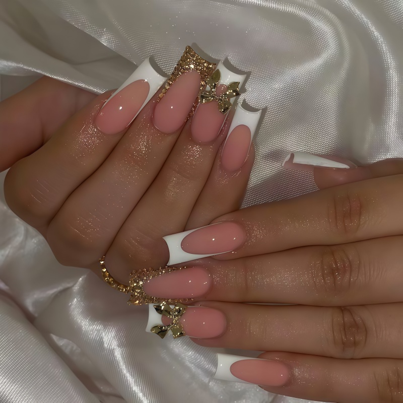 Nail Art Elegant - 24PCS nail kit featuring a golden