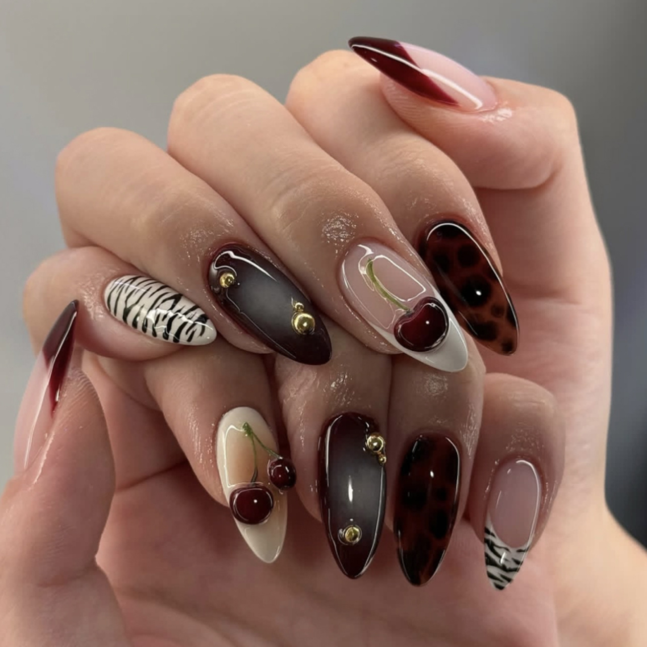 24PCS Burgundy Nude Brown Pres - đánh giá và giá Nail Art Burgundy